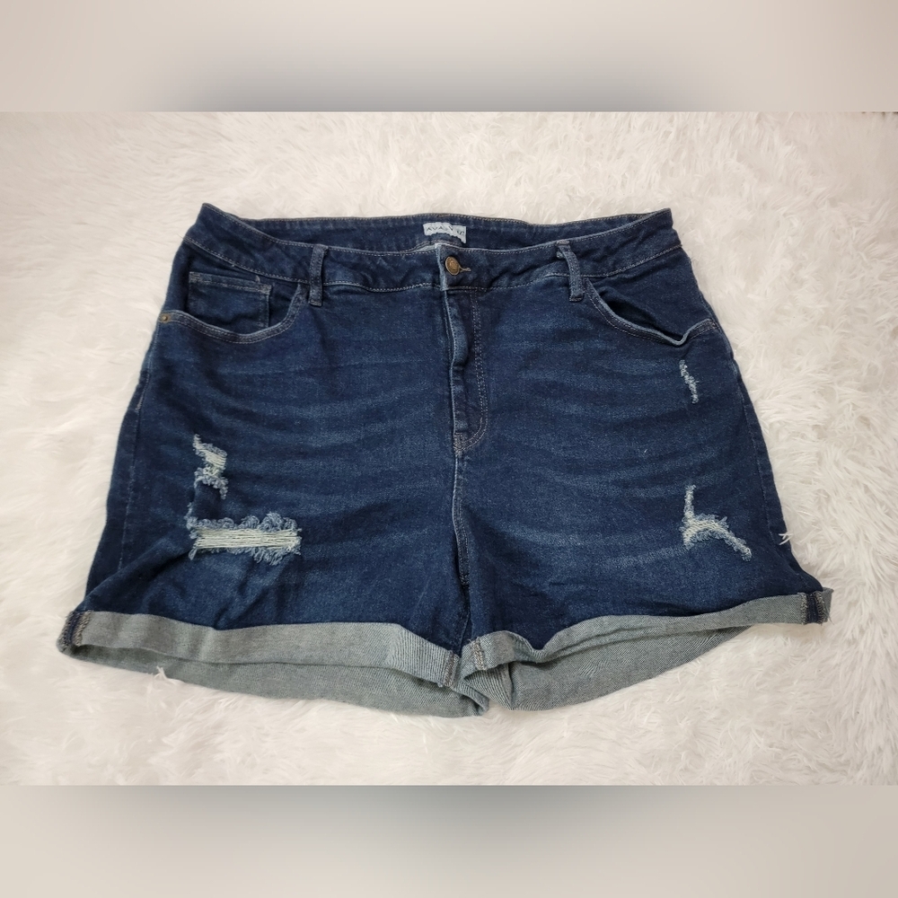 Ava & Viv  Womens 20W Comfy Distressed Blue Jean Shorts Extra Stretch